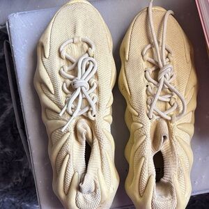 Yeezy Athletic Shoes in Cream/Light Yellow